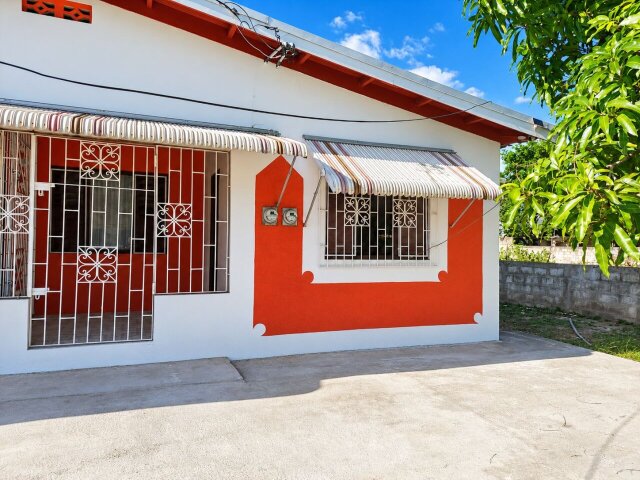 2 Bedroom House