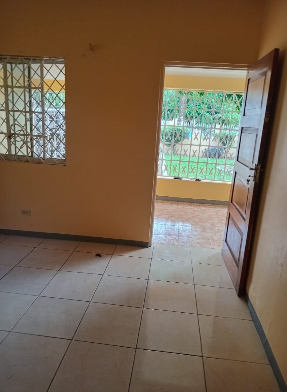 Lovely 2 Bedroom House For Rent